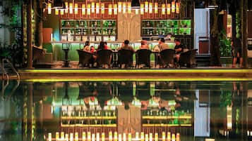 Poolside bar