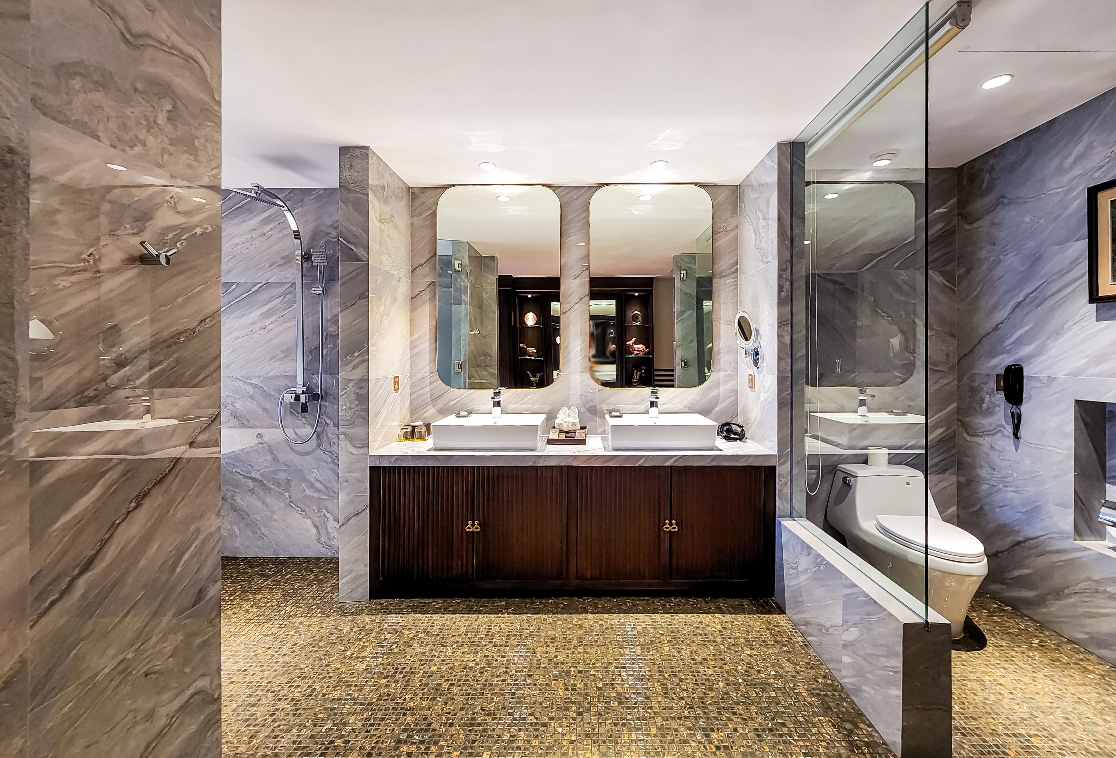 borei suite | bathroom | free toiletries, hair dryer, bathrobes, slippers