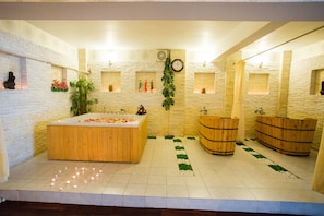 Körperbehandlungen, Aromatherapie, Ganzkörperwickelbehandlung