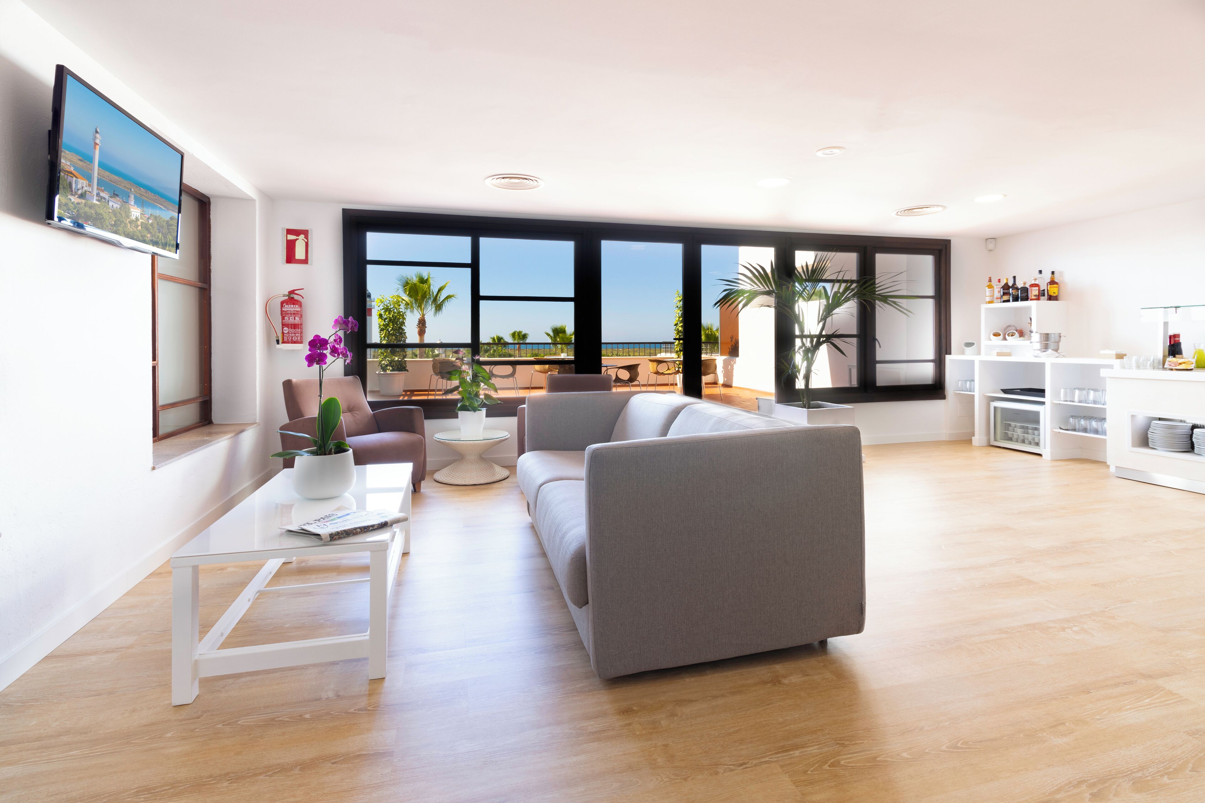 Family Double Room, Sea View (Exclusive) | Living area