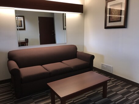 Microtel Inn Suites by Wyndham Indianapolis Airport - Image 27
