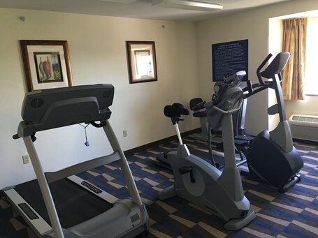 Microtel Inn Suites by Wyndham Indianapolis Airport - Image 40