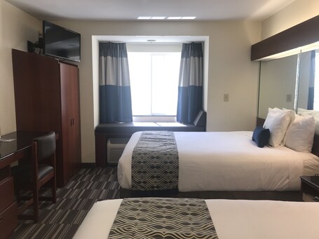 Microtel Inn Suites by Wyndham Indianapolis Airport - Image 52
