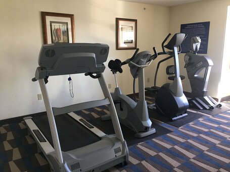 Microtel Inn Suites by Wyndham Indianapolis Airport - Image 39