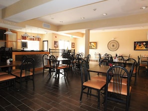 Free daily buffet breakfast - Comfort Inn & Suites Walla Walla (Walla Walla)
