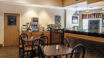 Colazione a buffet inclusa, servita tutte le mattine