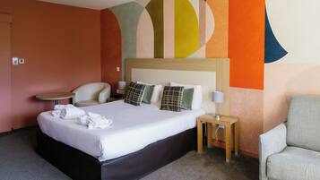 In-room safe, desk, soundproofing, iron/ironing board