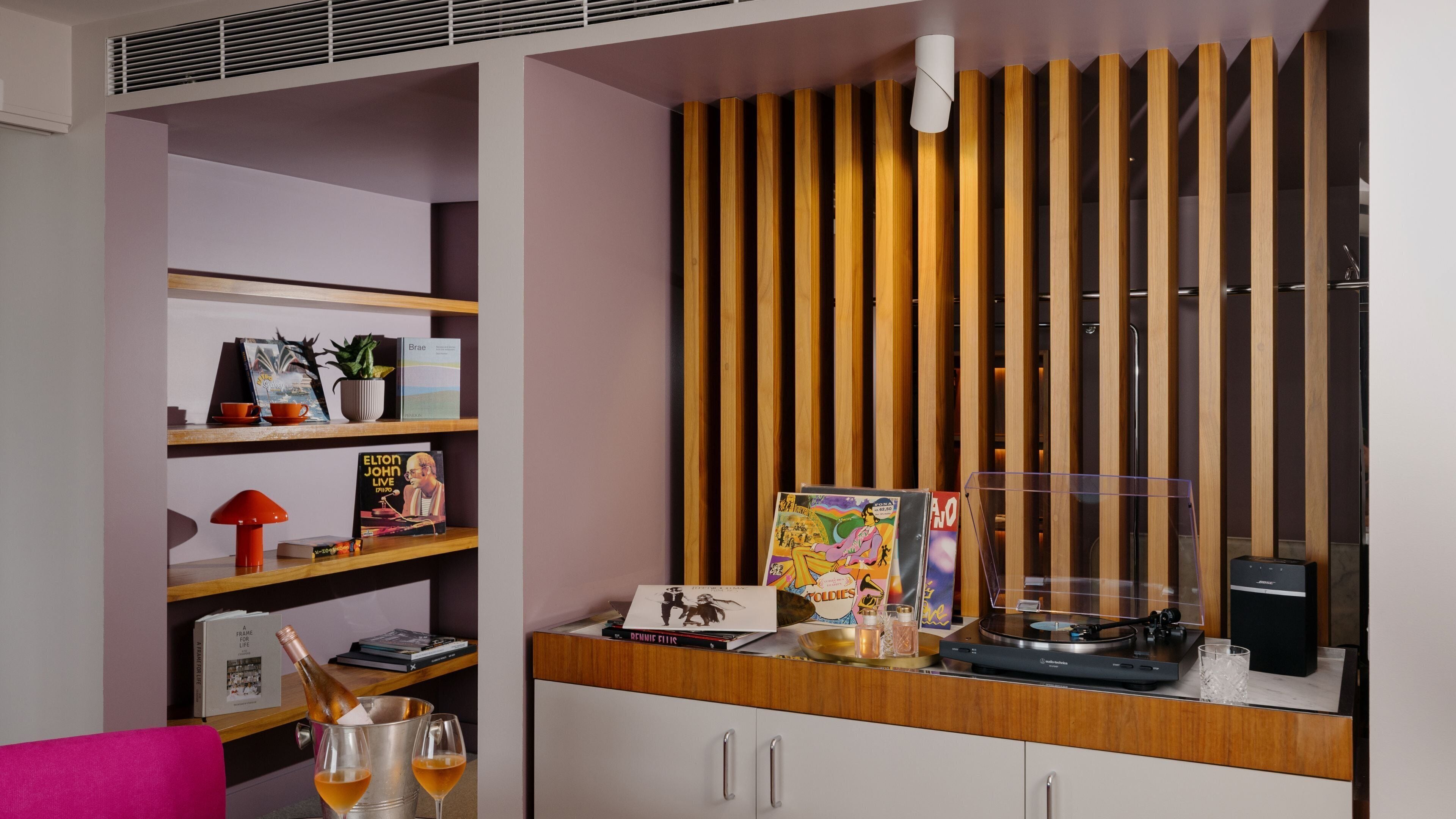 studio suite, 1 bedroom, harbour view (high floor) | 1 bedroom, premium bedding, minibar, in-room safe