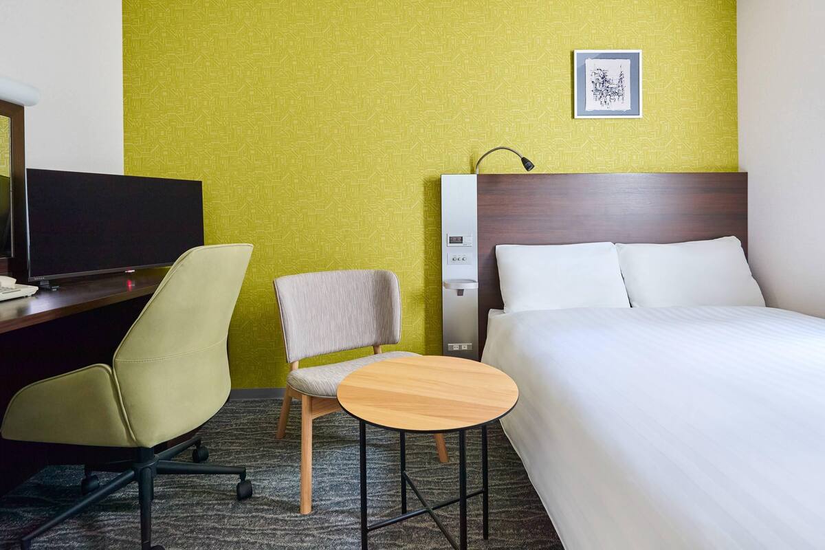Superior Room, 1 Double Bed, Non Smoking | Desk, laptop workspace, blackout drapes, soundproofing
