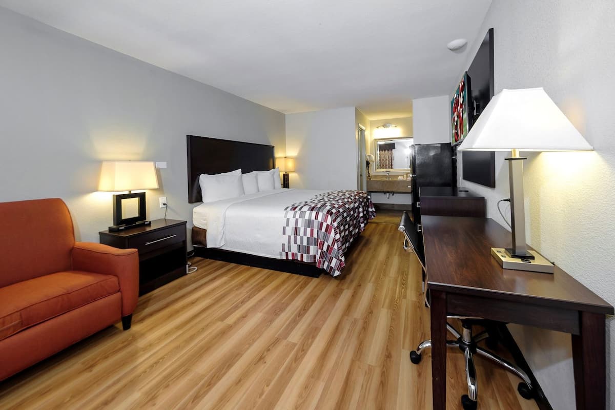 Desk, laptop workspace, blackout drapes, free WiFi