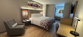 Red Roof Inn Arlington - Entertainment District