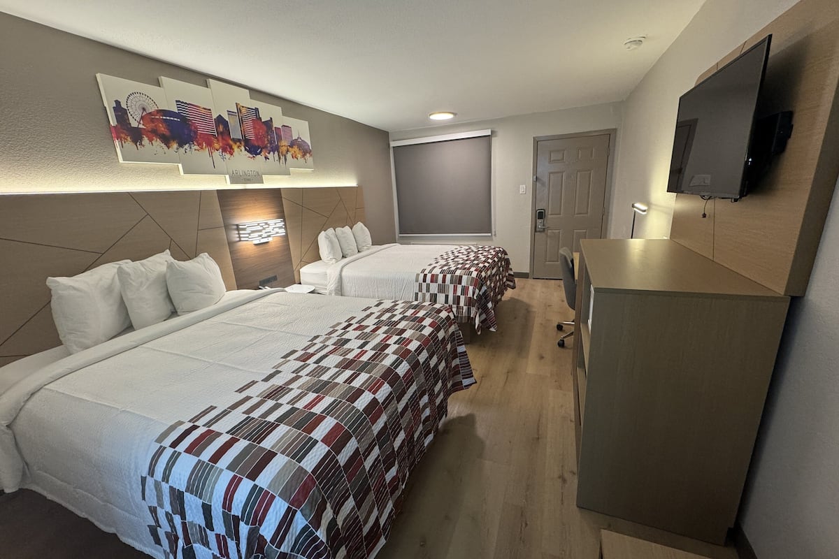 Desk, laptop workspace, blackout drapes, free cribs/infant beds