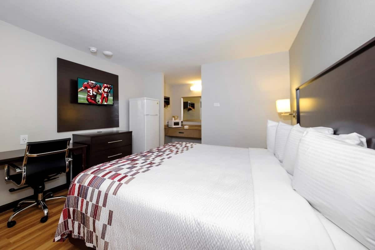 Desk, laptop workspace, blackout drapes, free WiFi