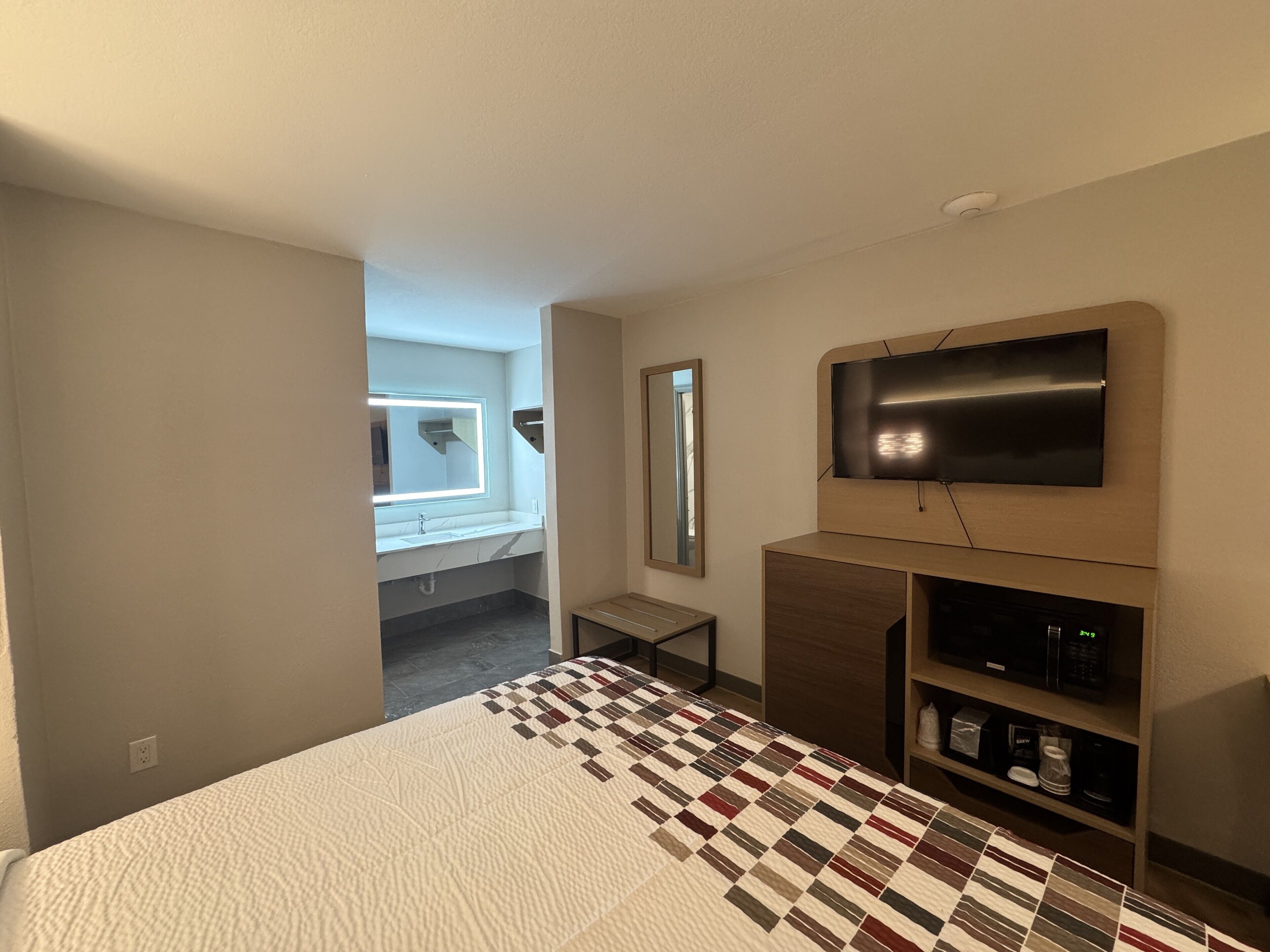 Photo - Red Roof Inn Arlington - Entertainment District