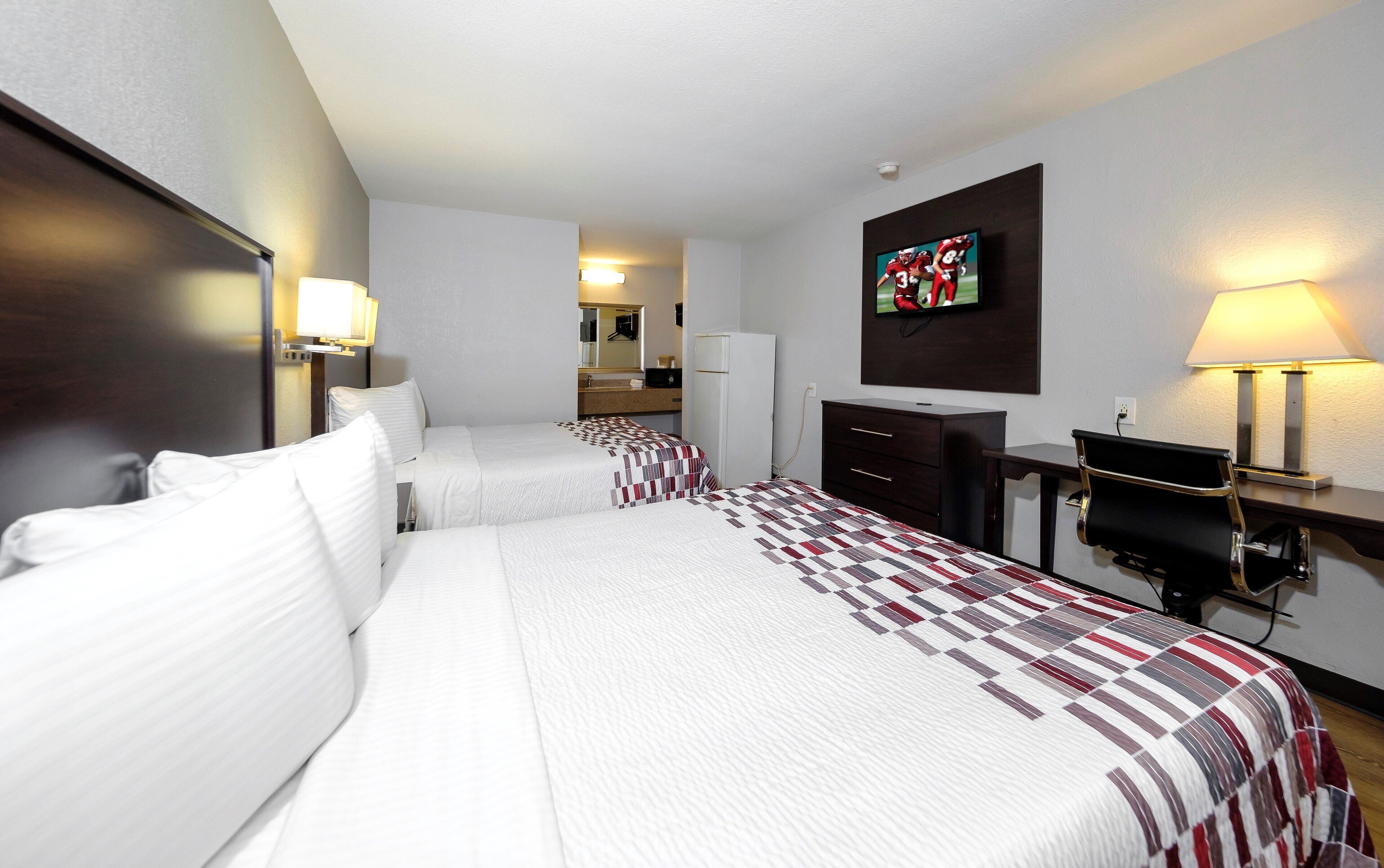 書桌、手提電腦工作空間、遮光窗簾/窗簾、免費嬰兒床