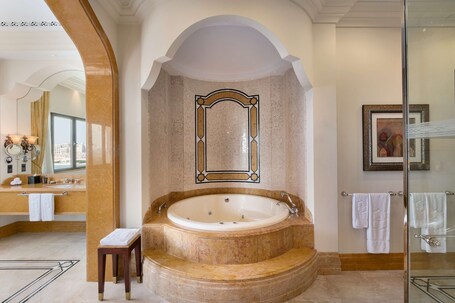 Shangri La, Qaryat Al Beri, Abu Dhabi - Image 4