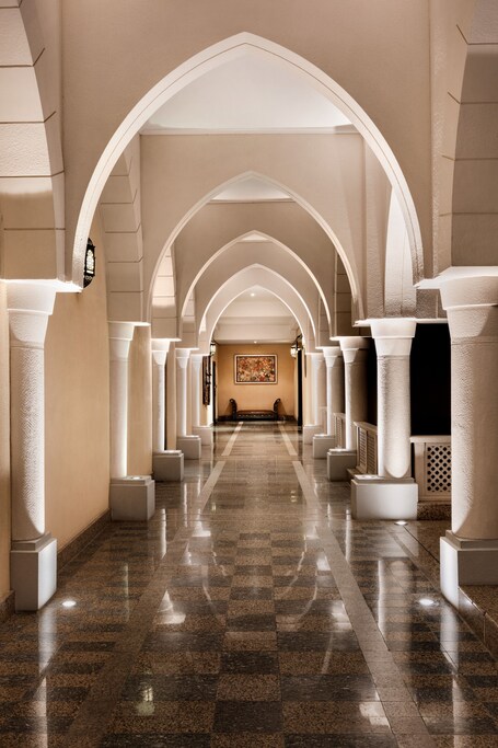 Shangri La, Qaryat Al Beri, Abu Dhabi - Image 52
