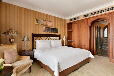 Shangri La, Qaryat Al Beri, Abu Dhabi - Image 152