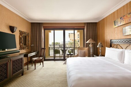 Shangri La, Qaryat Al Beri, Abu Dhabi - Image 138