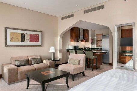 Shangri La, Qaryat Al Beri, Abu Dhabi - Image 142