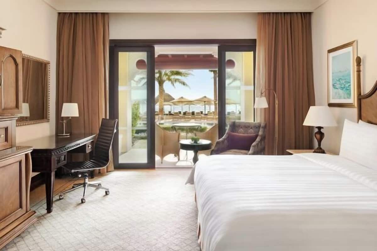 Ropa de cama de alta calidad y minibar