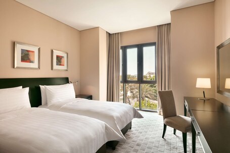 Shangri La, Qaryat Al Beri, Abu Dhabi - Image 126