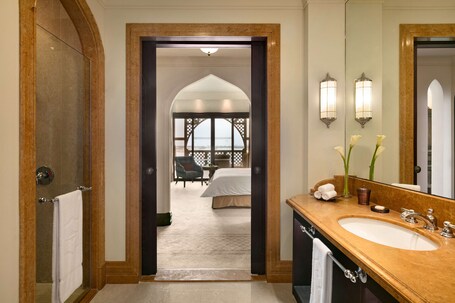 Shangri La, Qaryat Al Beri, Abu Dhabi - Image 58