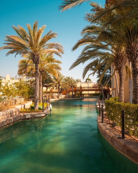 Shangri La, Qaryat Al Beri, Abu Dhabi - Image 1