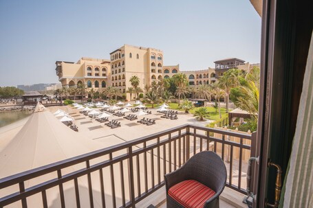 Shangri La, Qaryat Al Beri, Abu Dhabi - Image 106