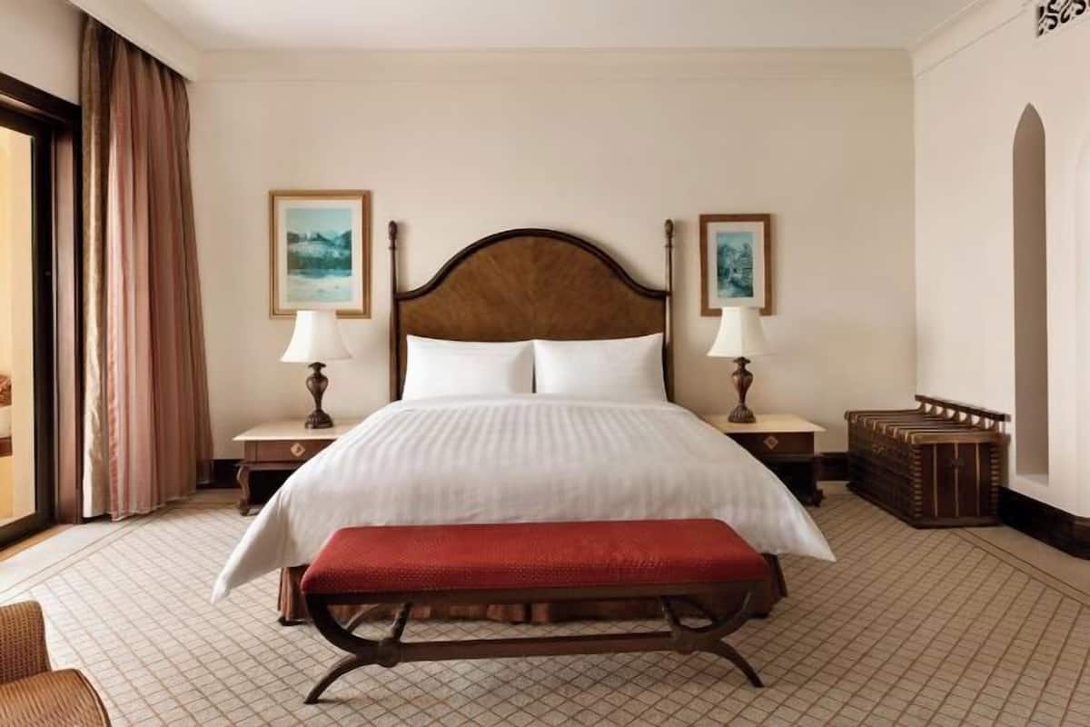 Ropa de cama de alta calidad y minibar
