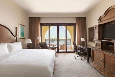 Shangri La, Qaryat Al Beri, Abu Dhabi - Image 135