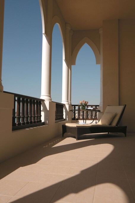 Shangri La, Qaryat Al Beri, Abu Dhabi - Image 29