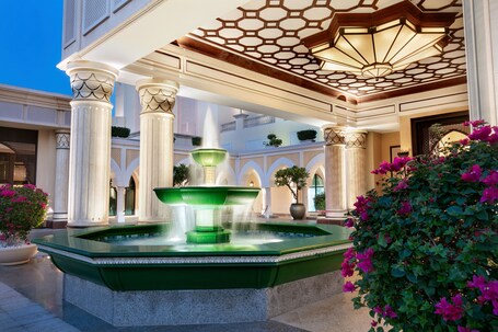 Shangri La, Qaryat Al Beri, Abu Dhabi - Image 30
