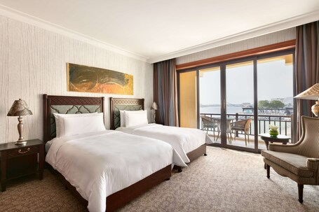 Shangri La, Qaryat Al Beri, Abu Dhabi - Image 44