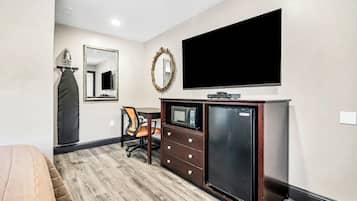 Desk, iron/ironing board, free WiFi, bed sheets