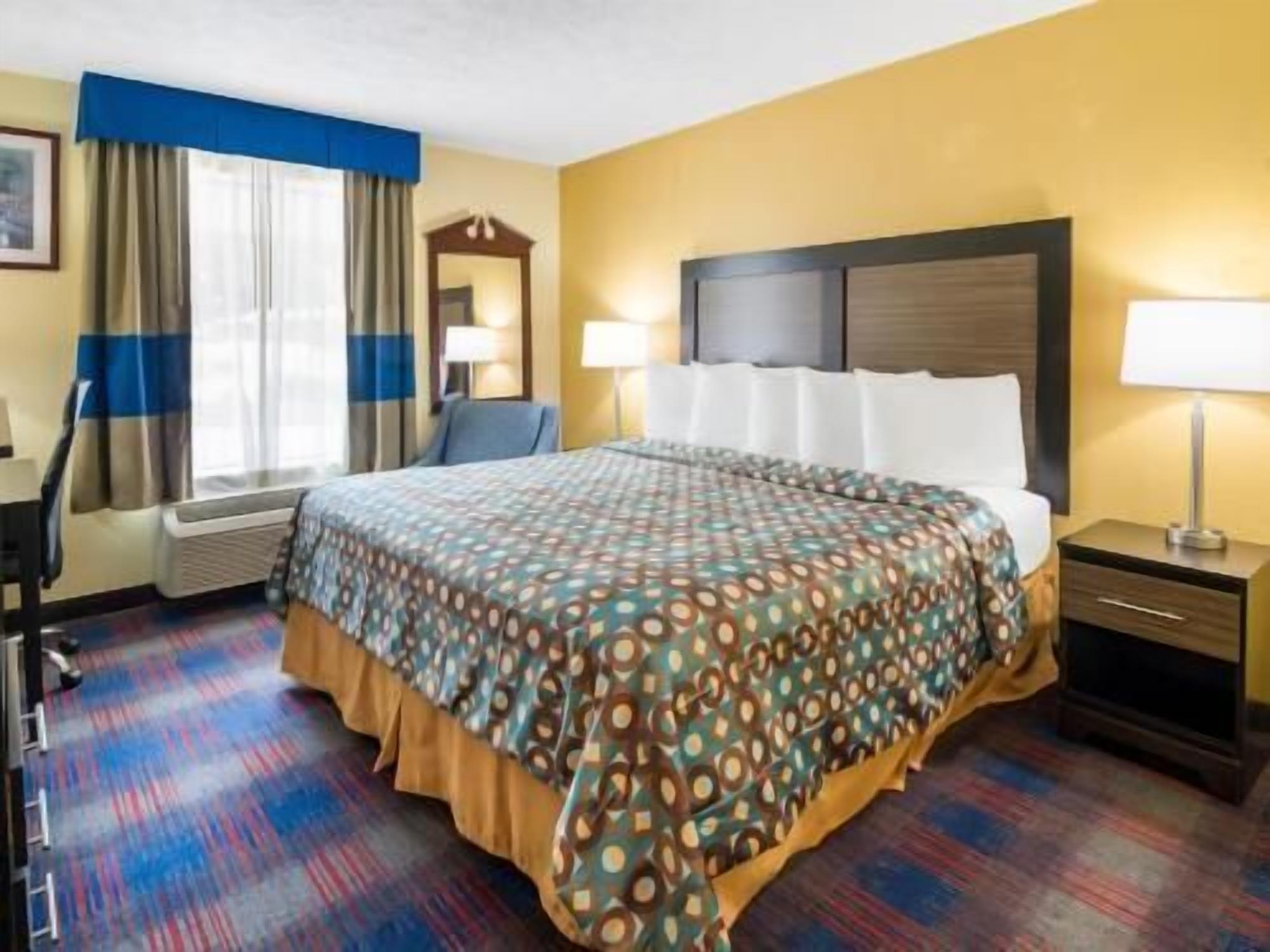 Iron/ironing board, cribs/infant beds, rollaway beds, free WiFi