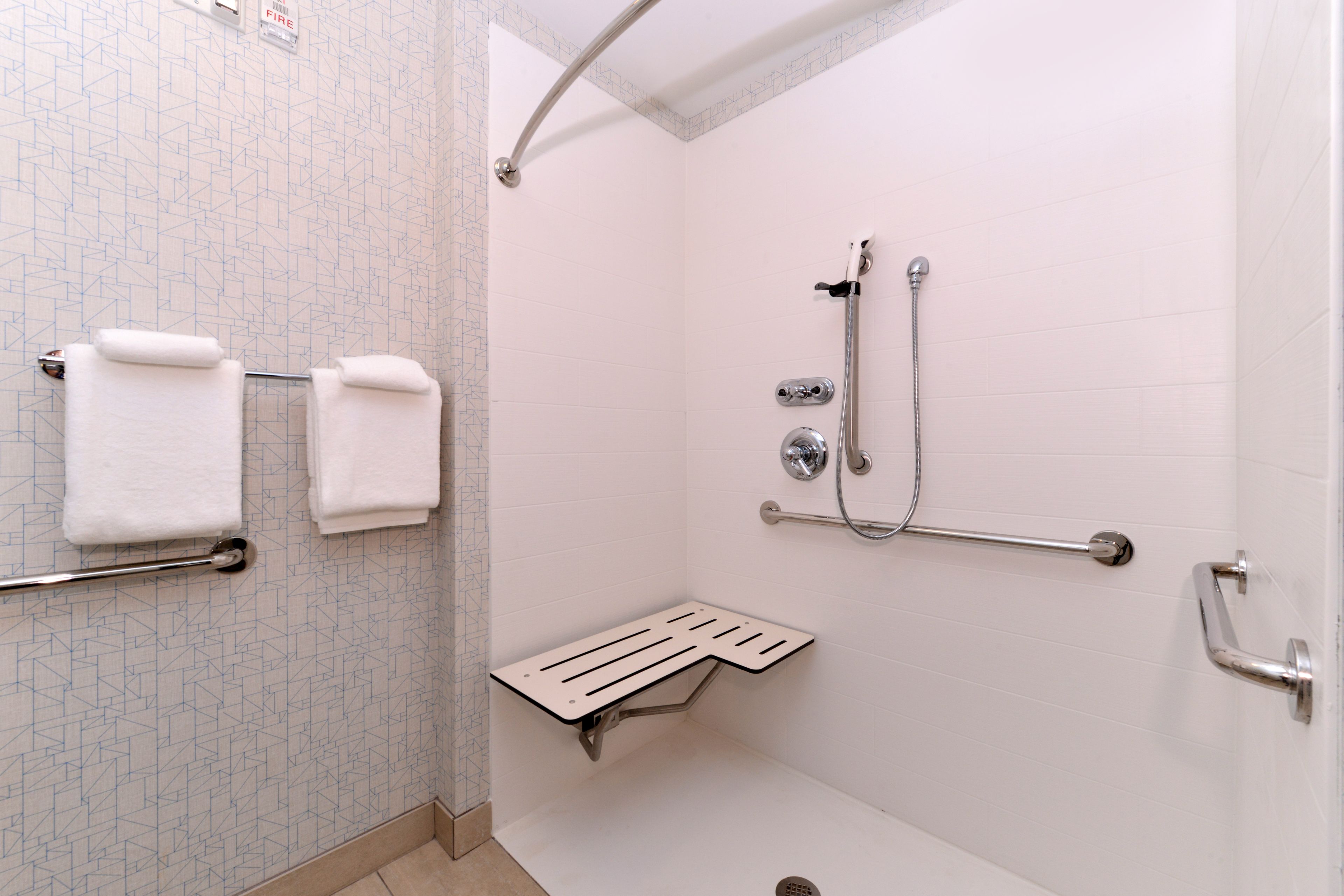 standard room, 2 queen beds, mobility accessible (comm, mobil, roll-in shower) | bathroom shower