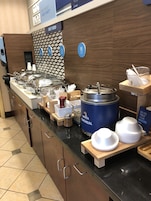 Desayuno bufé gratuito y diario