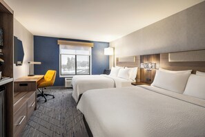 Premium bedding, desk, blackout drapes, iron/ironing board - Holiday Inn Express Syracuse Airport by IHG (North Syracuse)