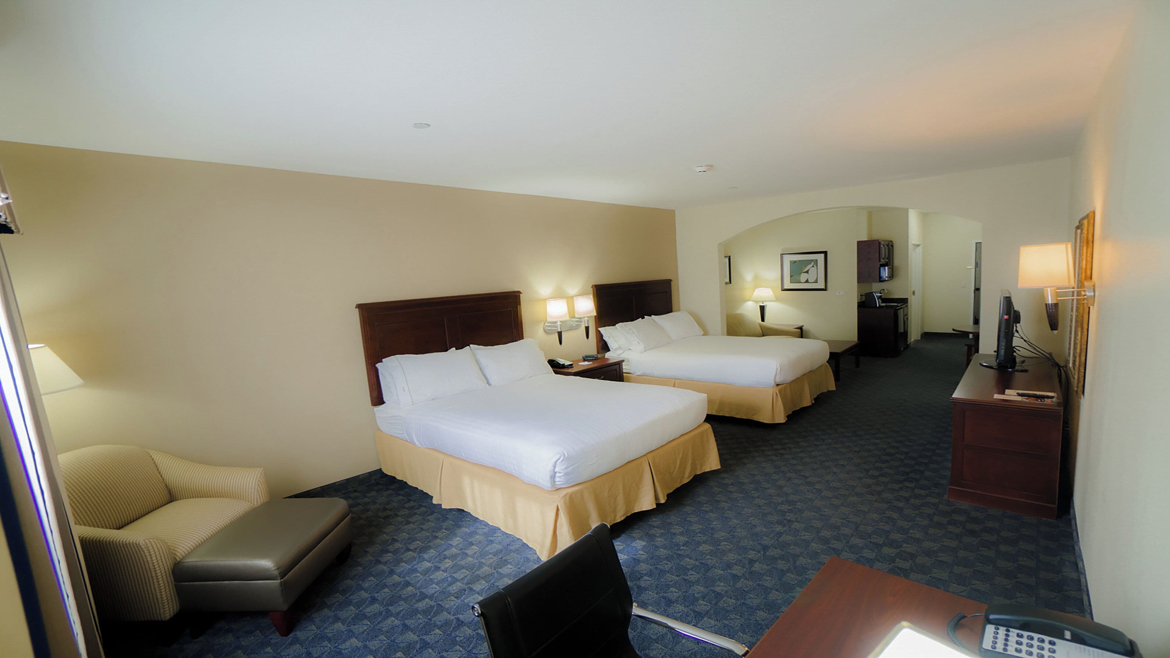 Photo - Holiday Inn Express Hotel & Suites Pampa by IHG