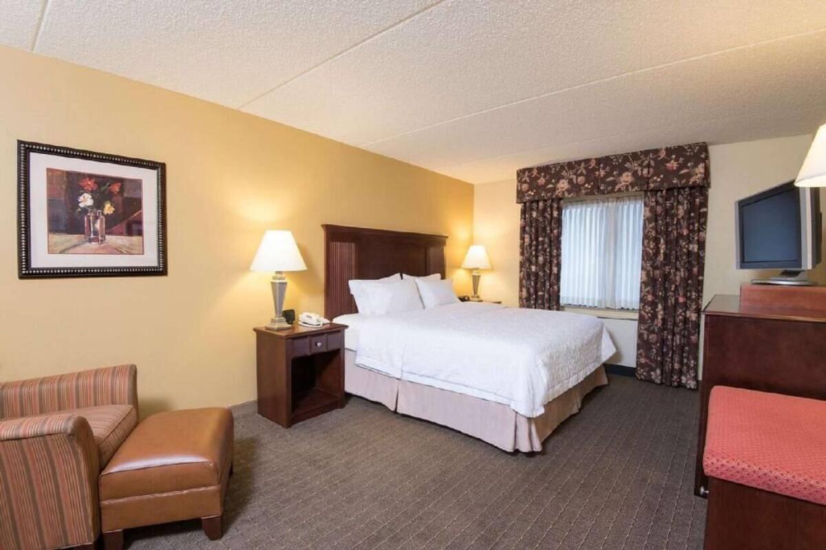 Premium bedding, pillowtop beds, in-room safe, laptop workspace