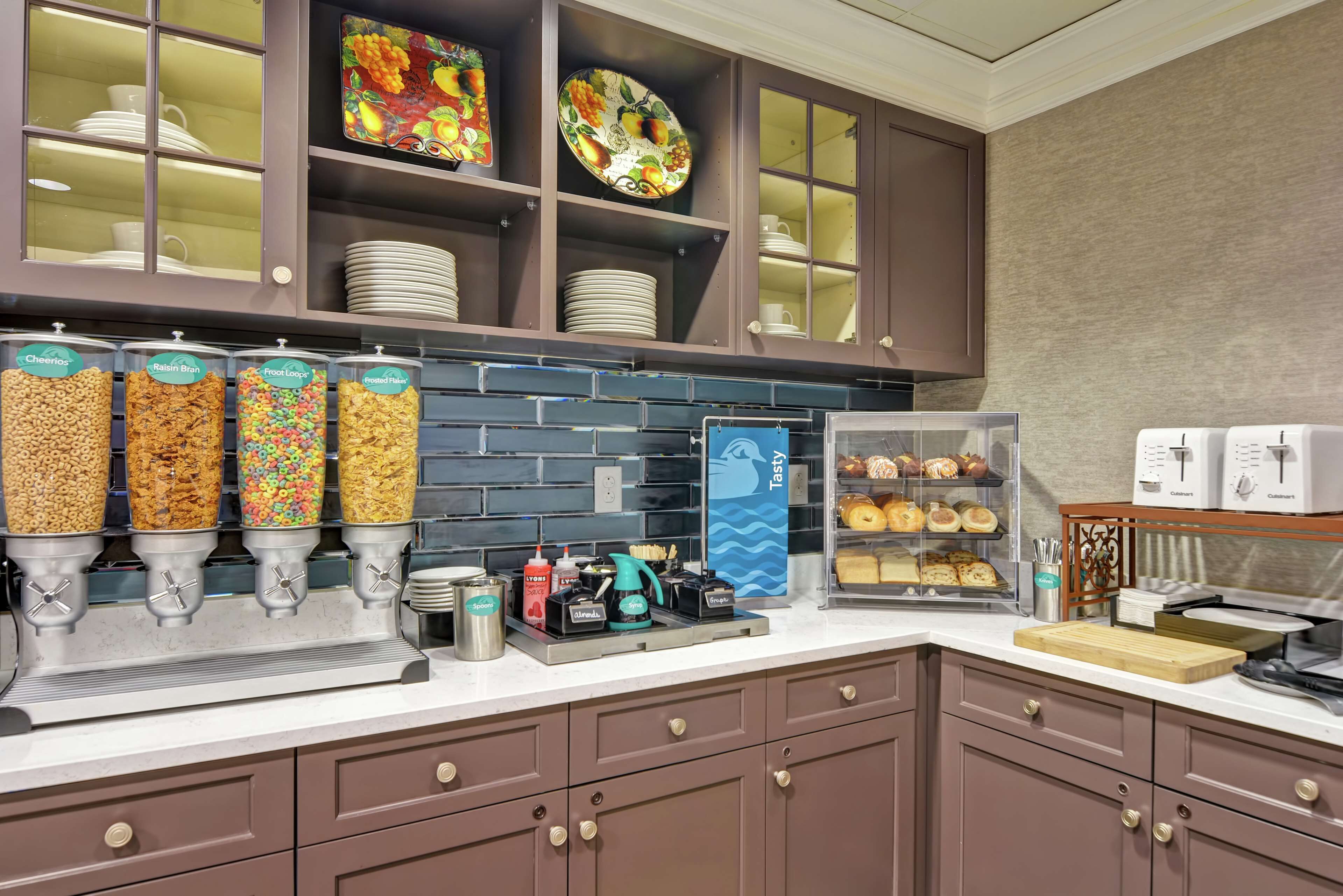 free daily cooked-to-order breakfast