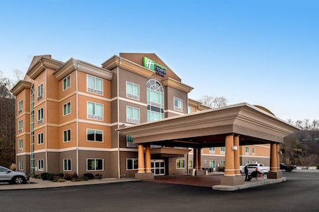 Exterior. Holiday Inn Express Hotel & Suites Hazard by IHG