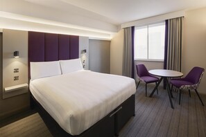 Standard Double Room | Premium bedding, in-room safe, blackout drapes, iron/ironing board - Premier Inn London Ilford - Newbury Park (Ilford)