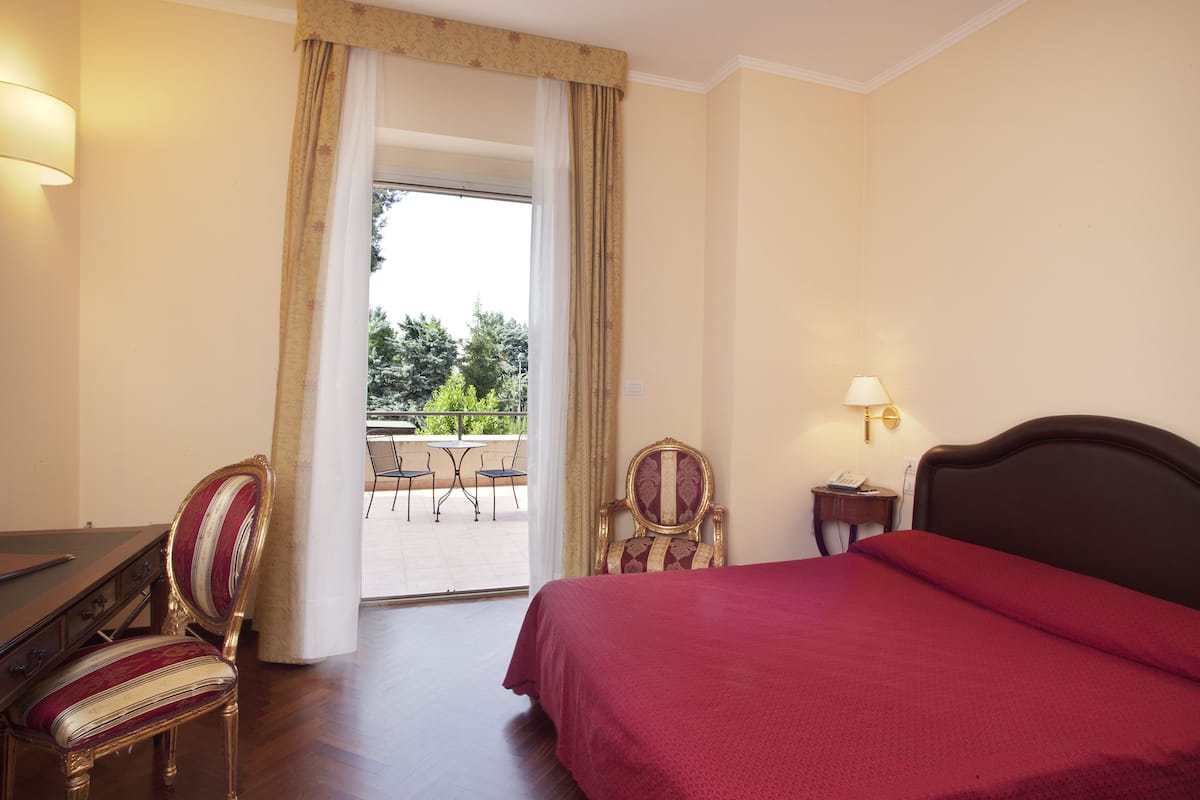 down duvets, minibar, in-room safe, individually decorated