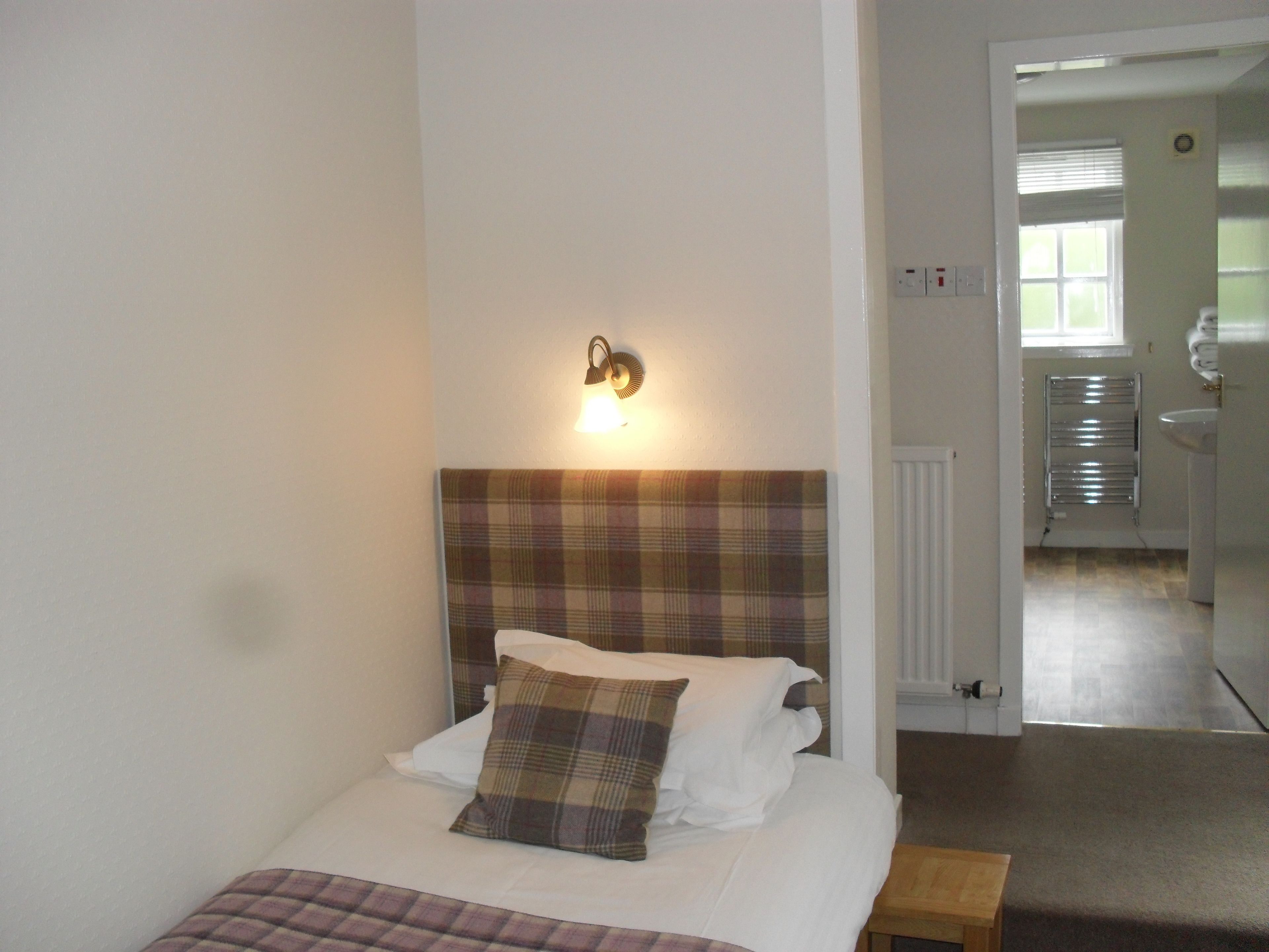 standard twin room | desk, blackout curtains, iron/ironing board, free wifi