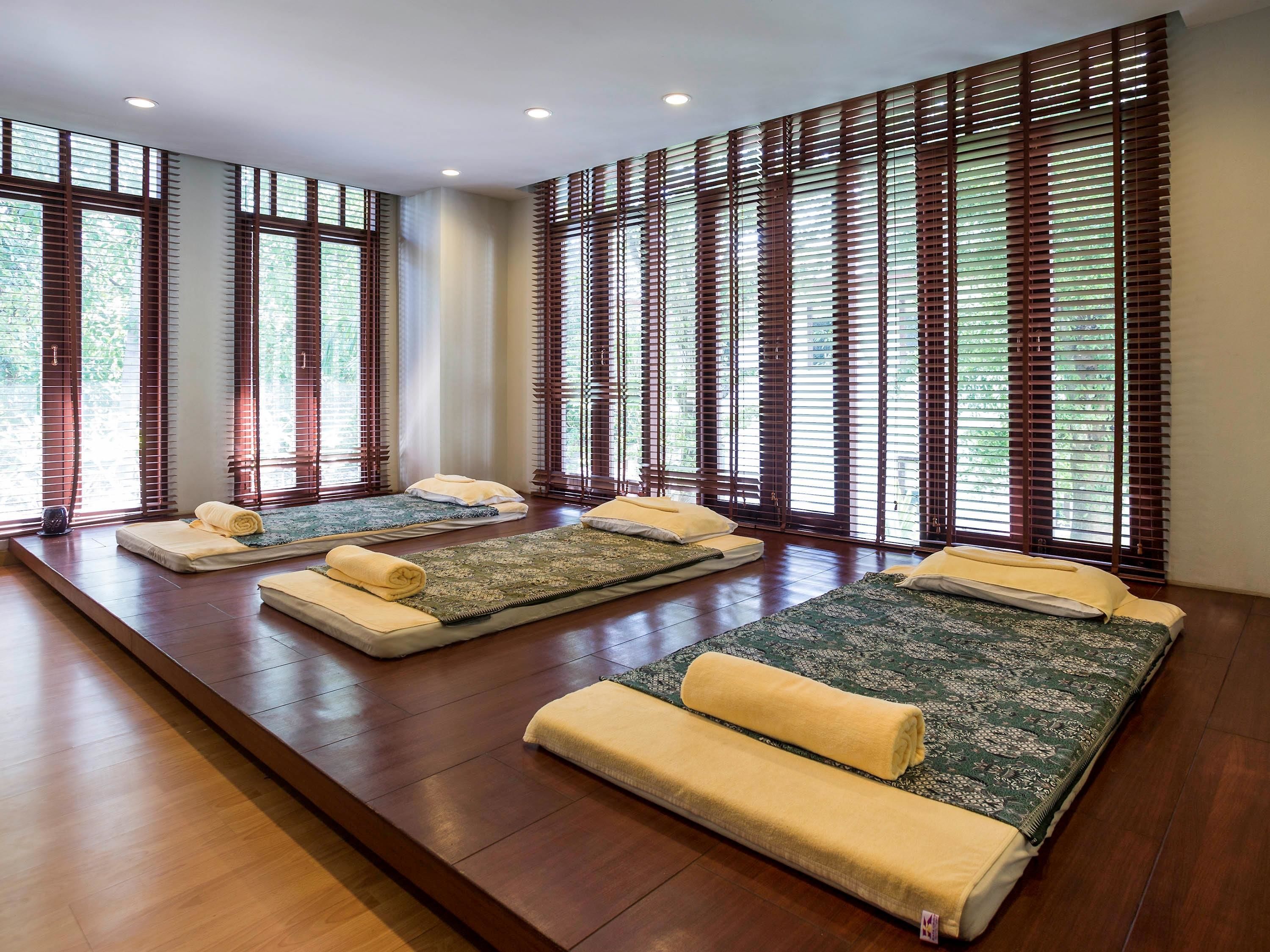 couples treatment room(s), sauna, body treatments, aromatherapy