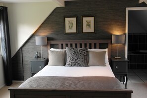 プレミア ダブルルーム | デスク、アイロン / アイロン台、WiFi (無料)