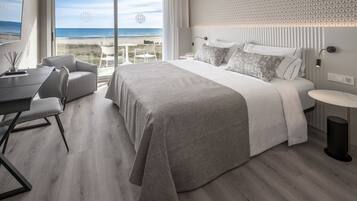 Couette en duvet d'oie, minibar, coffres-forts dans les chambres, bureau