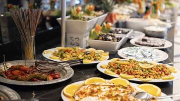 Buffet breakfast on weekends (TRY 30 per person)